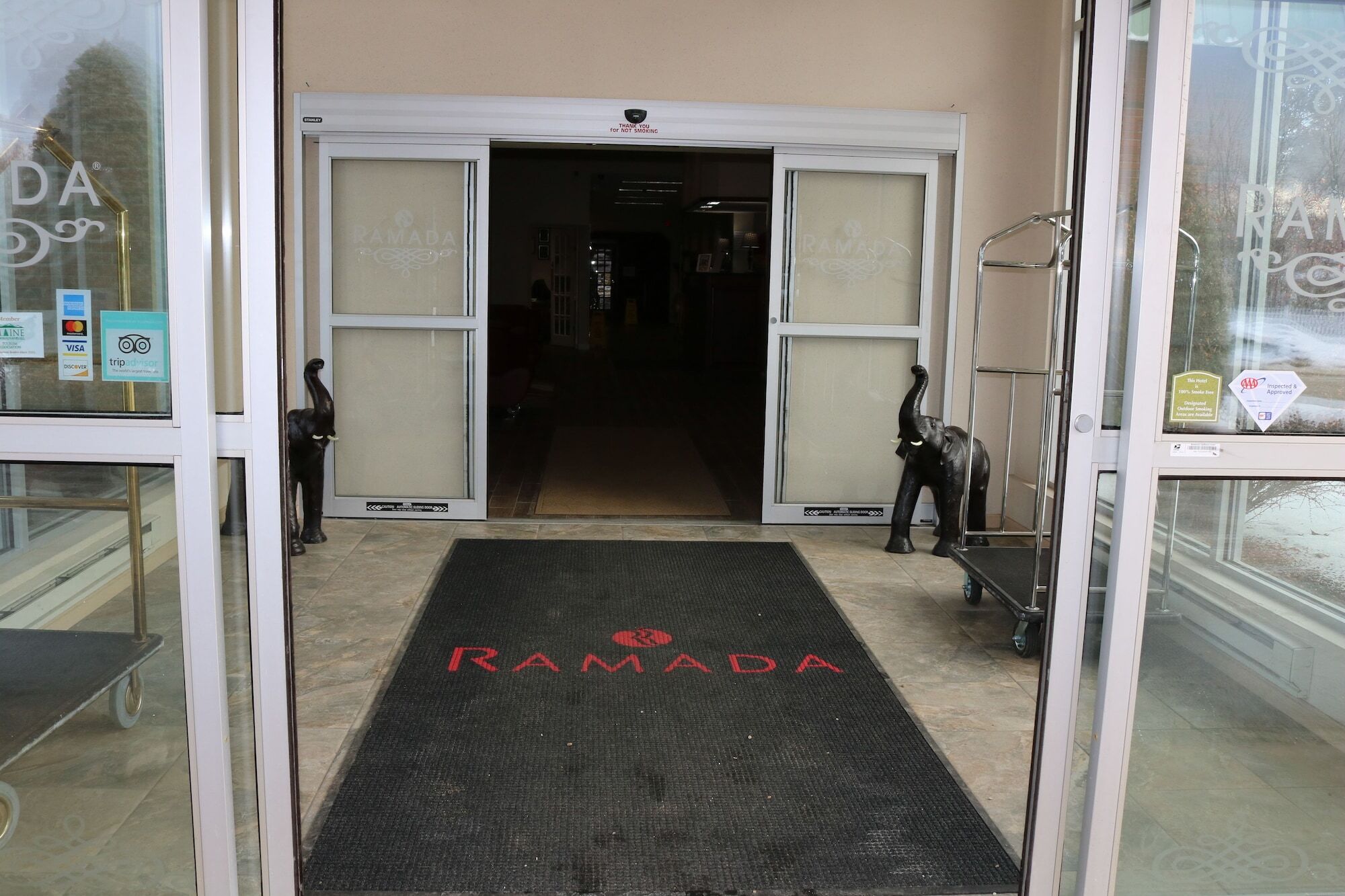 Ramada Hotel & Conference Center By Wyndham Lewiston Zewnętrze zdjęcie